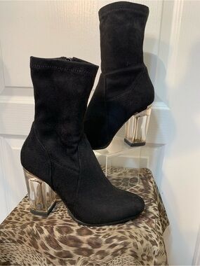 NWOT Cape Robbin Ankle Boots Clear Block Heel